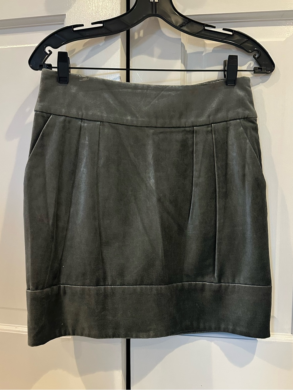 Club Monaco Dark Gray Velvet Mini Skirt - size 4